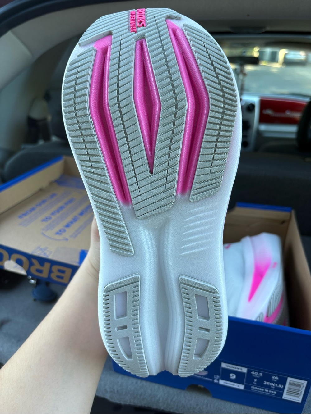 BRAND NEW: Brooks Glycerin Max 2 - Oyster/Argyle/Cyber Pink in Women’s Size 9 - Picture 3 of 4